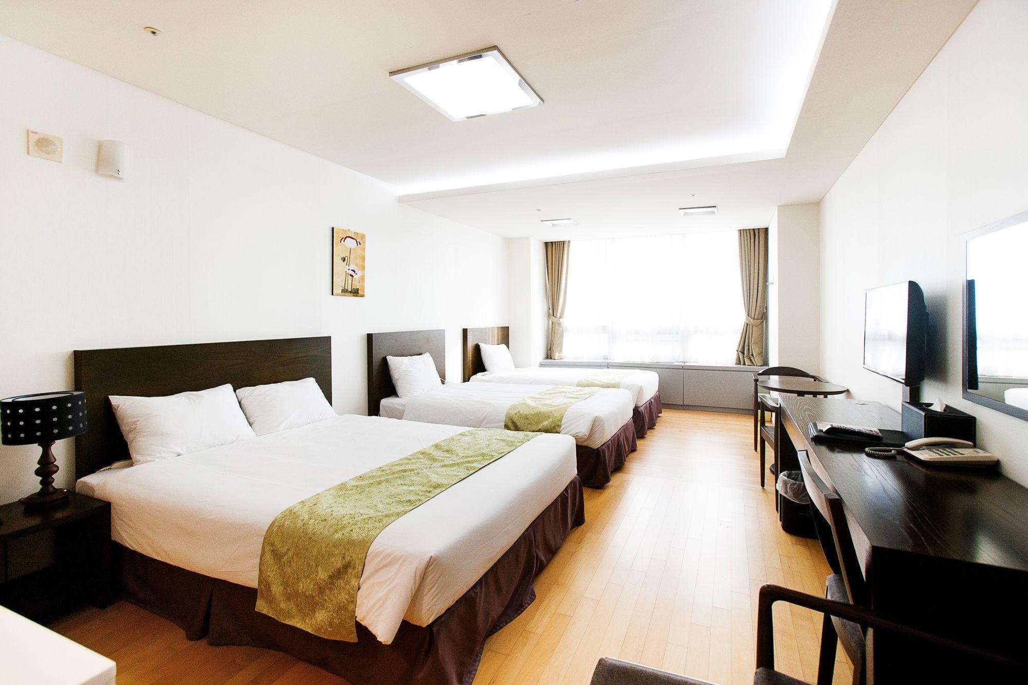 Hotel Hu Incheon Airport Екстер'єр фото